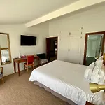 Spacieux duplex vue mer avec terrasses: Pontaillac