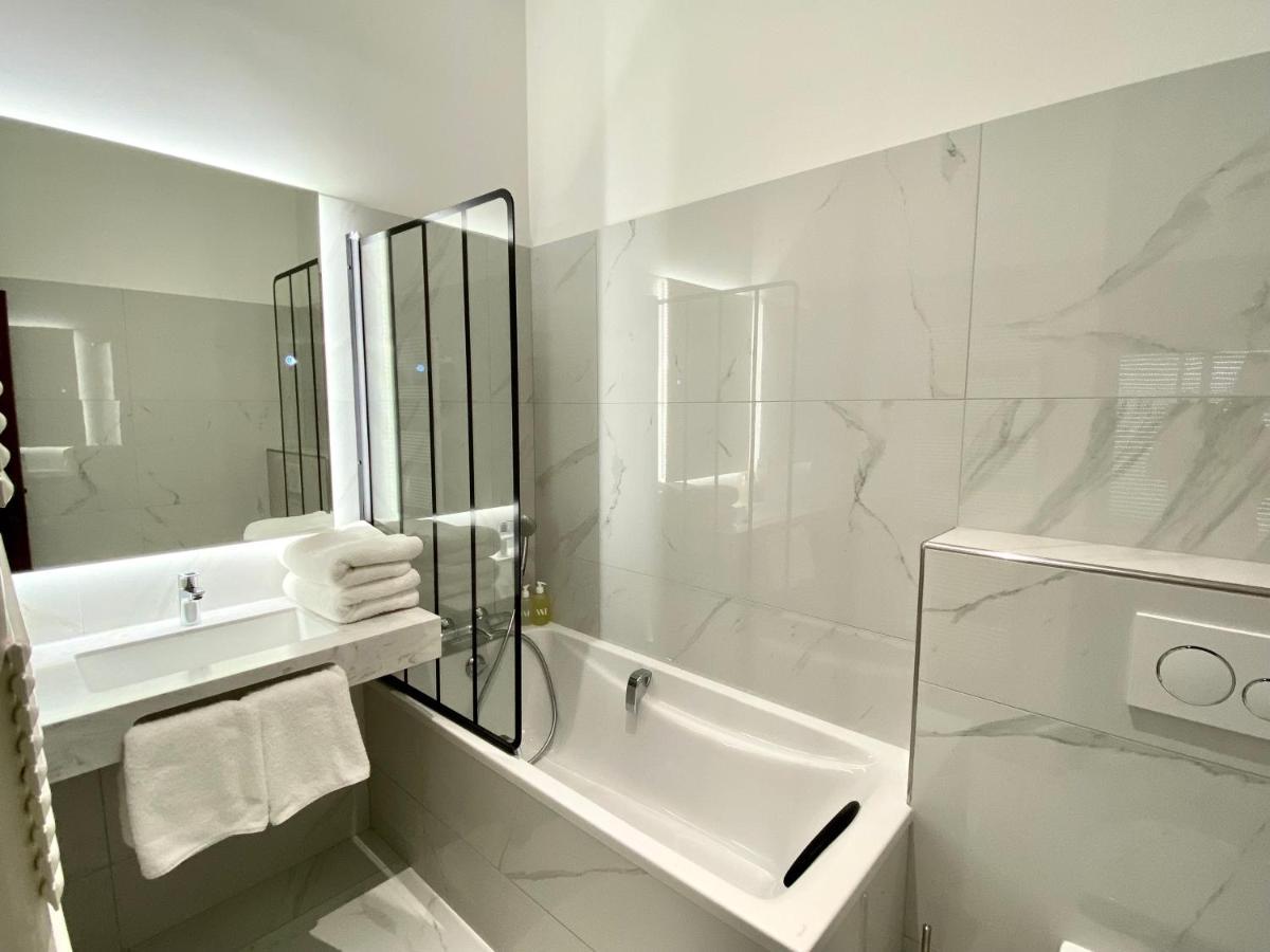 Spacieux Duplex Vue Avec Terrasses: Pontaillac Appartement Royan
